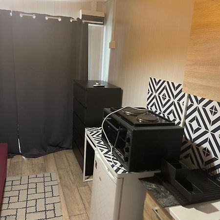 Cozy Studio In Town Center Limassol Exterior foto